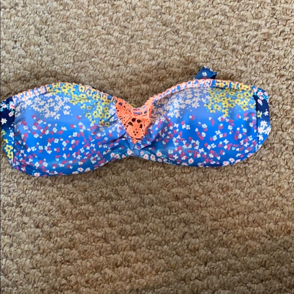 Bathing suit strapless floral top